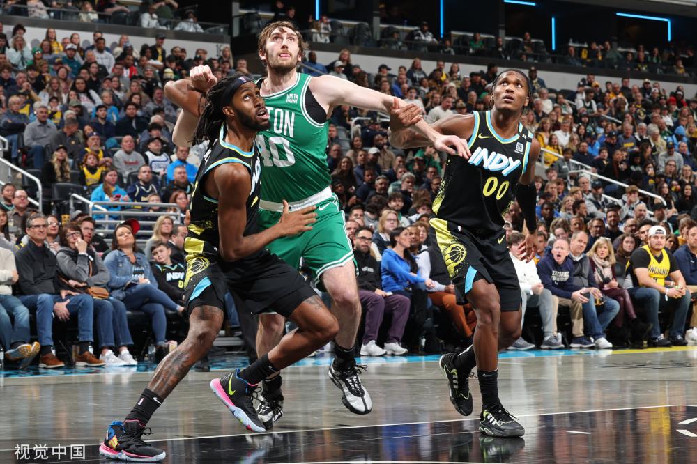 赛场上激烈 赛场上激烈