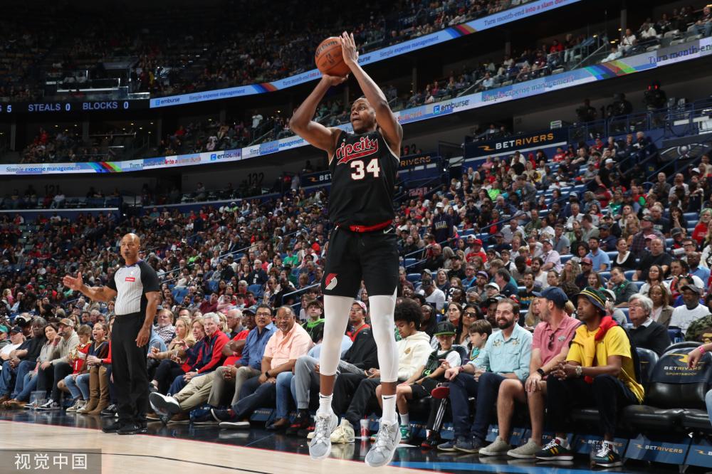 他拥有巨大 他拥有巨大