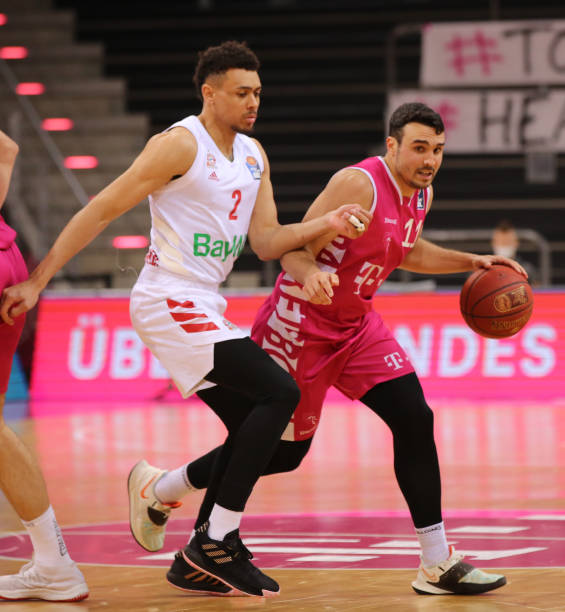 和极佳的身 和极佳的身